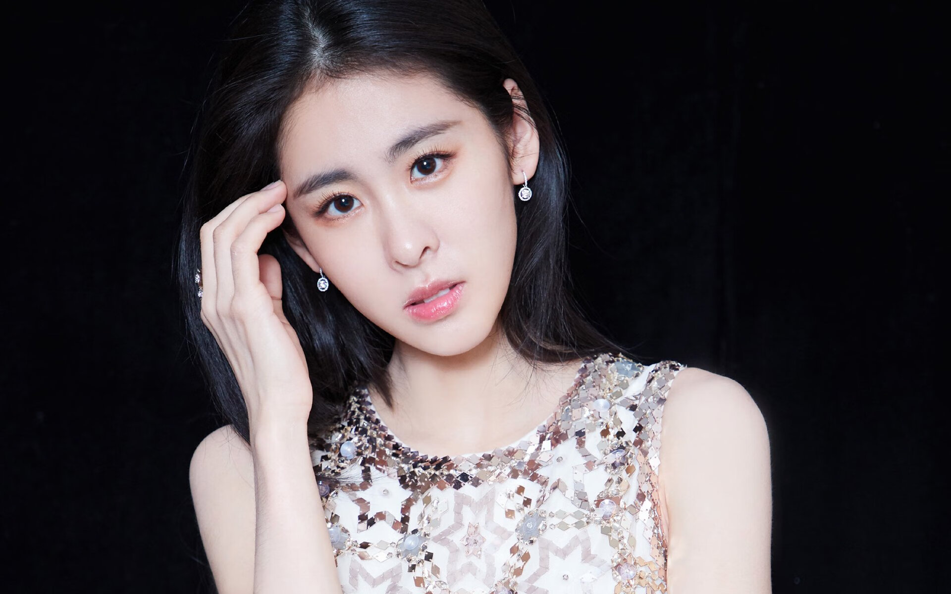 利齿撕裂防线,德罗赞37分定乾坤,森林狼力克山西队关键战纪实