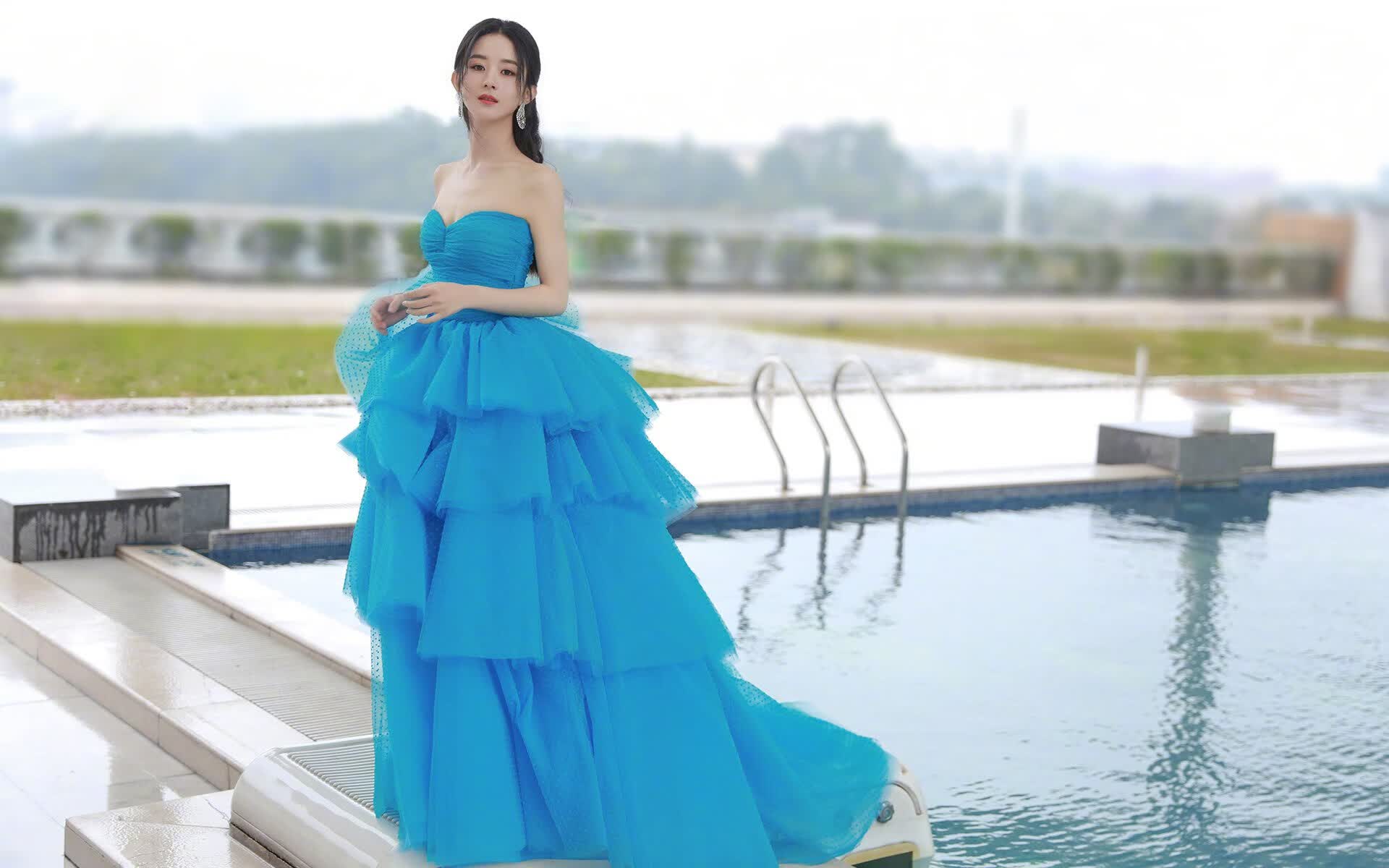 开云体育登录-宿命的十字路口，当头名之争的剧本被莱万多夫斯基一笔改写，奥地利奏响进攻狂想曲